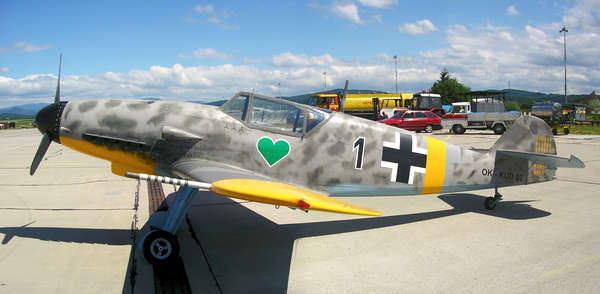 25807 B / 600 x 294 / Panorama BF109.jpg