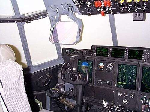 35191 B / 500 x 375 / c130j_hud_flight_deck.jpg