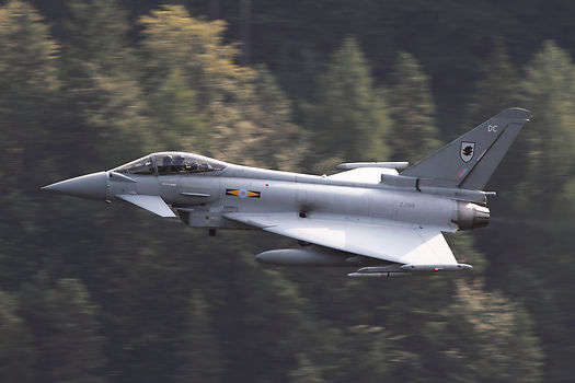 20472 B / 525 x 350 / 11-squadron-typhoon-fgr-4_pics101-10192.jpg